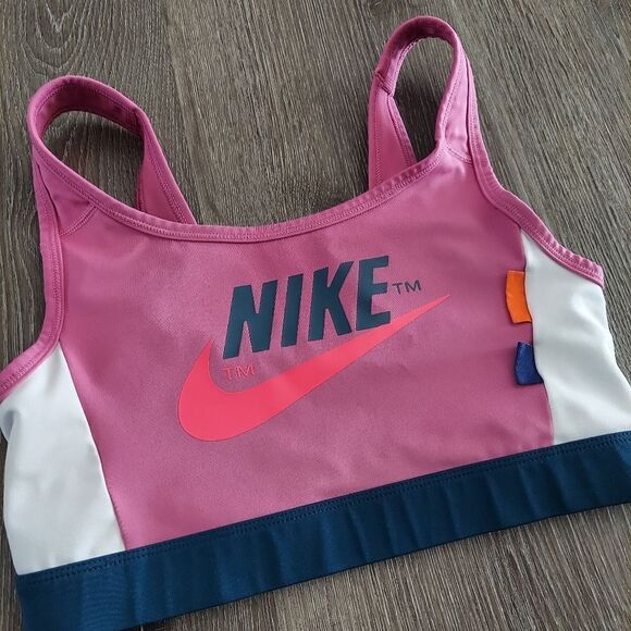 NIKE Swoosh Icon Clash Sports Bra Medium - Picture 3 of 9